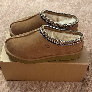 UGG Tasman brand new in box
